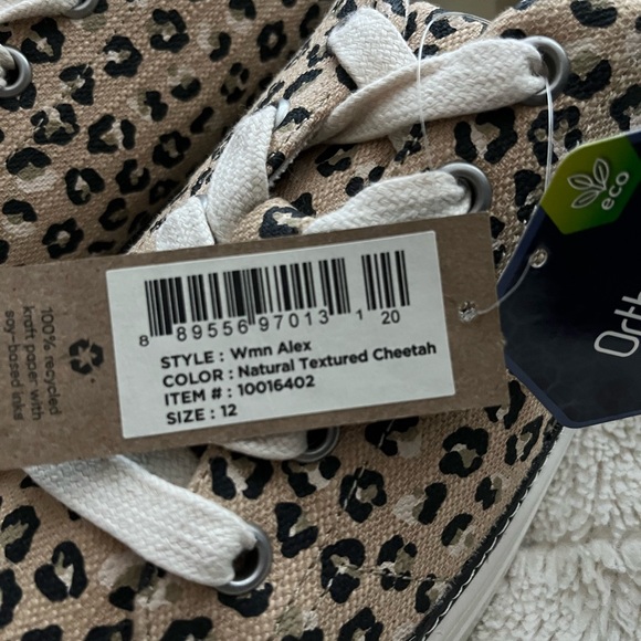 Toms  Natural Textured Cheetah shoes - Picture 3 of 4